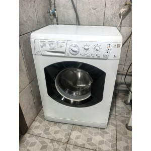 Стиральная машина Hotpoint Ariston ARSL 105